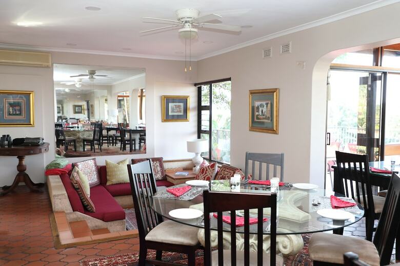 Hotel Kingston Place Guest House