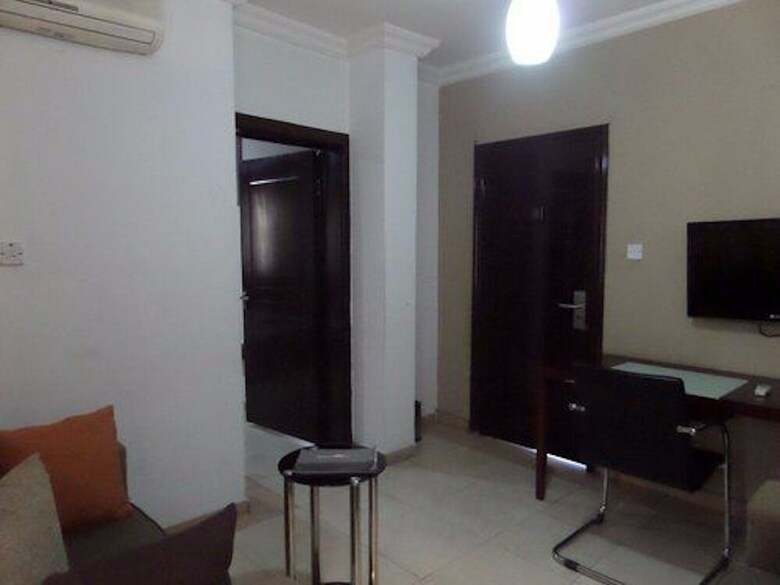 Hotel Crystal Court Lekki