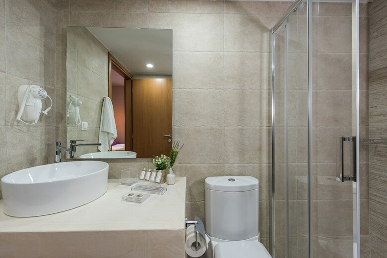Hotel Bluebell Luxury Suites