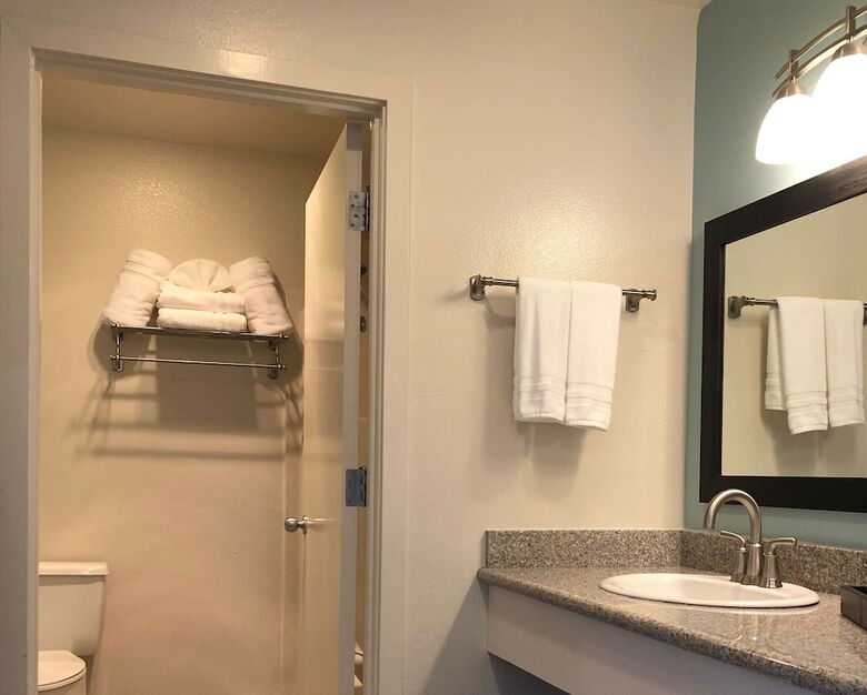 Surestay Plus Hotel By Best Western Gold Beach