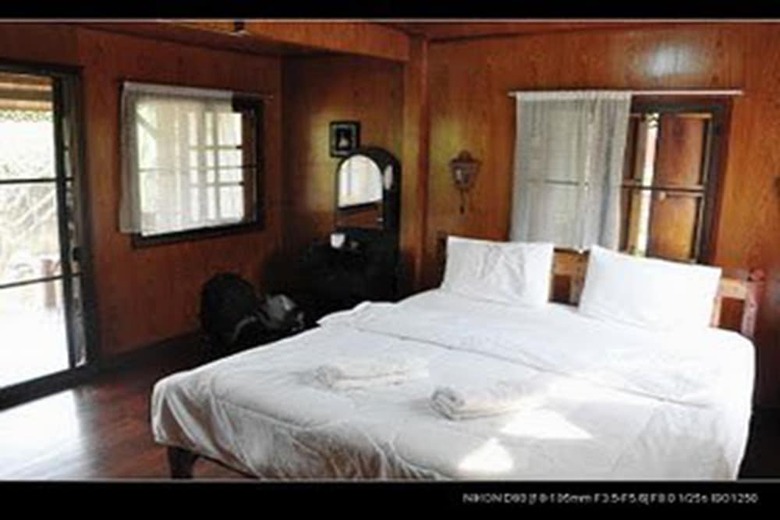 Hotel T.r. Guesthouse