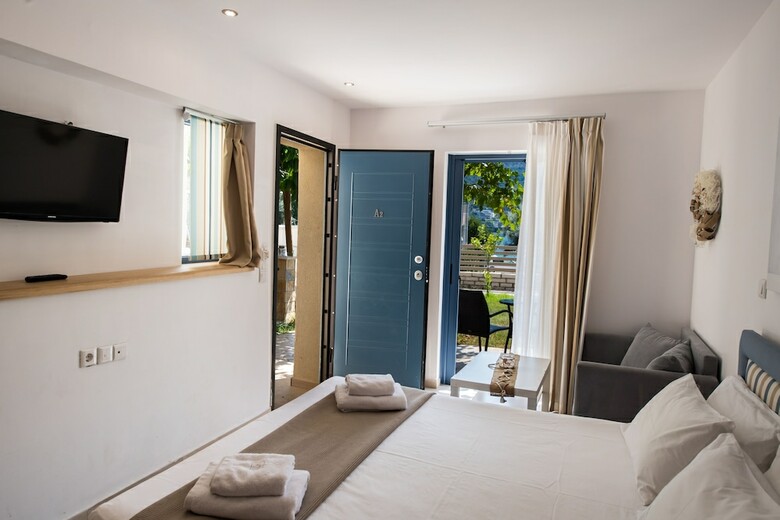 Hotel Ilianthos Apartments & Studios