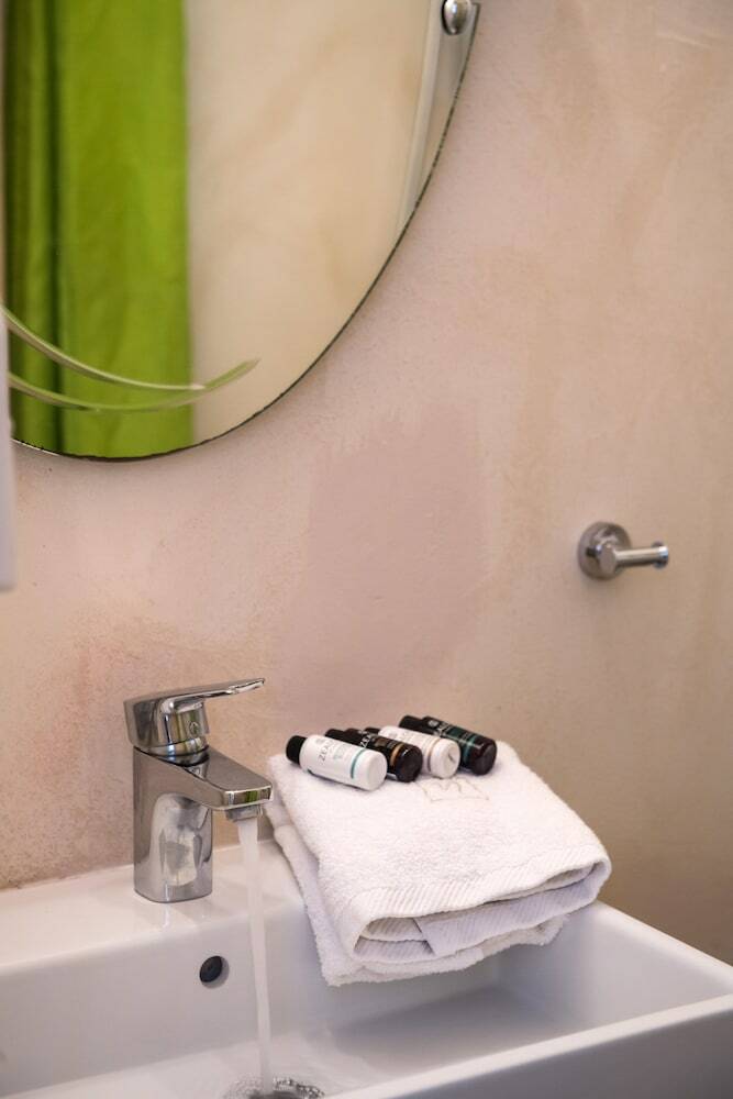 Hotel Ilianthos Apartments & Studios