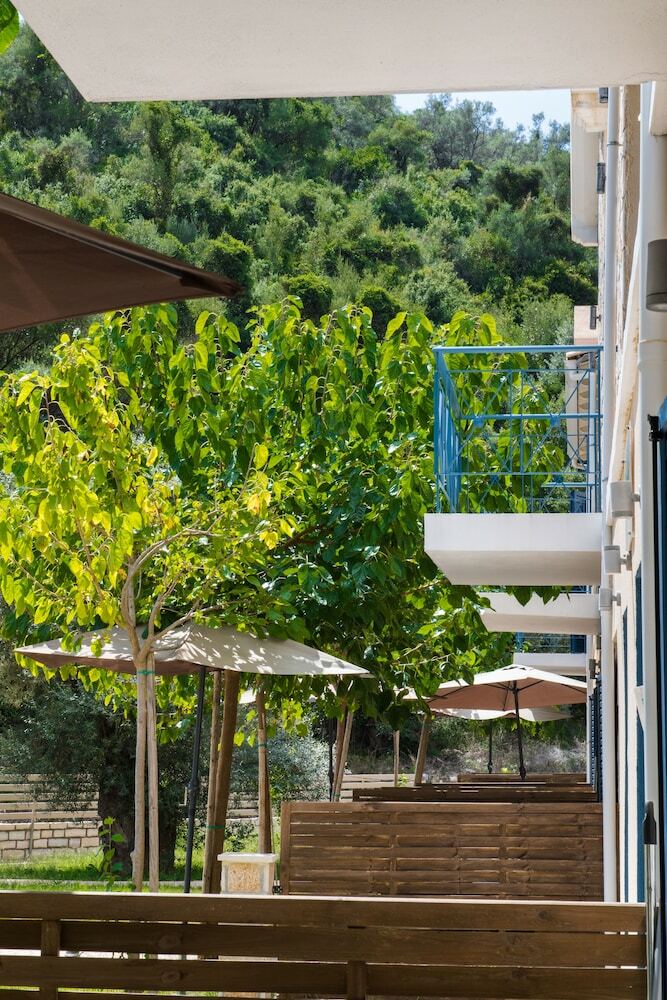 Hotel Ilianthos Apartments & Studios