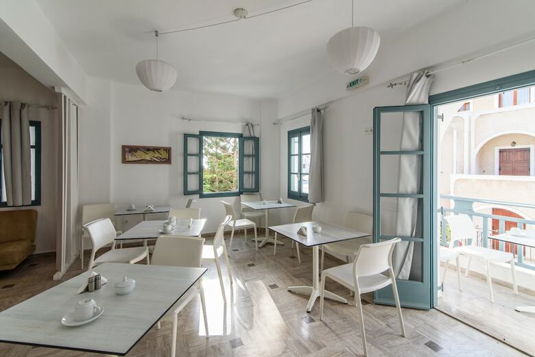 Iris Boutique Hotel