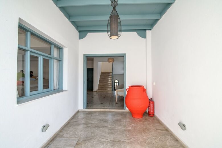 Iris Boutique Hotel