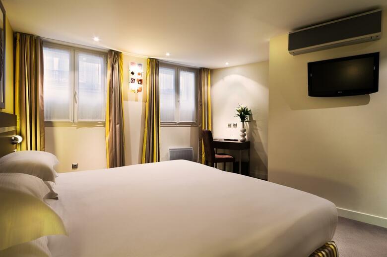 Hotel Arc De Triomphe