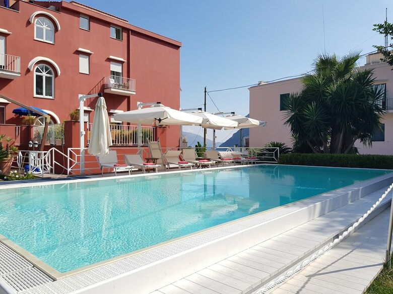 Posada Hotel Palatium Mari