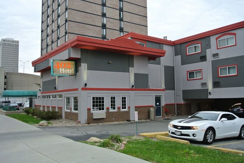402 Hotel