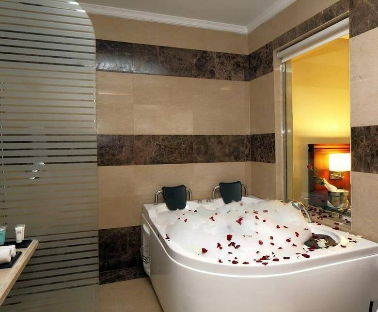Grand Plaza Dhabab Hotel