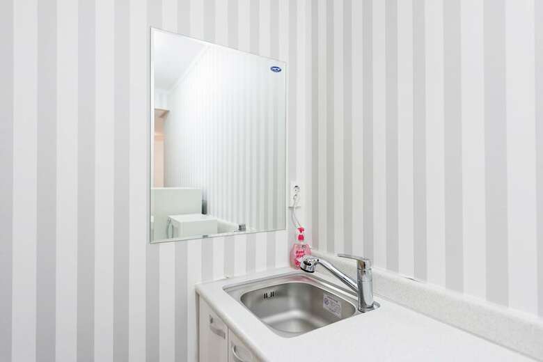 Hostal Cozzzy Guest House - Hostel