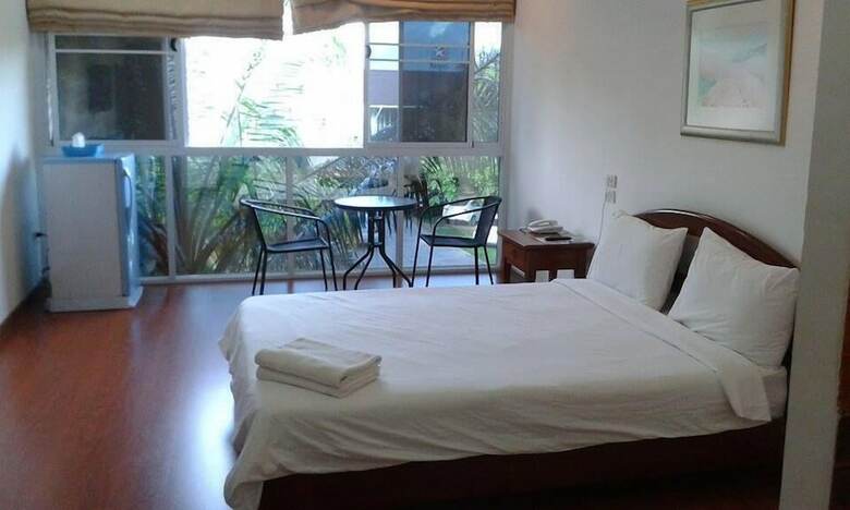 Hotel Baan Suan Khunta Golf Resort