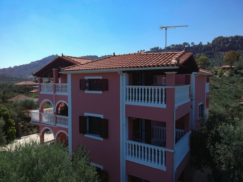Arazzo Holiday Apartments