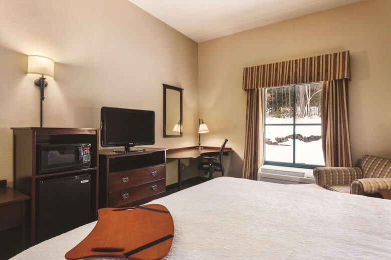 Hotel Hampton Inn & Suites Lake George