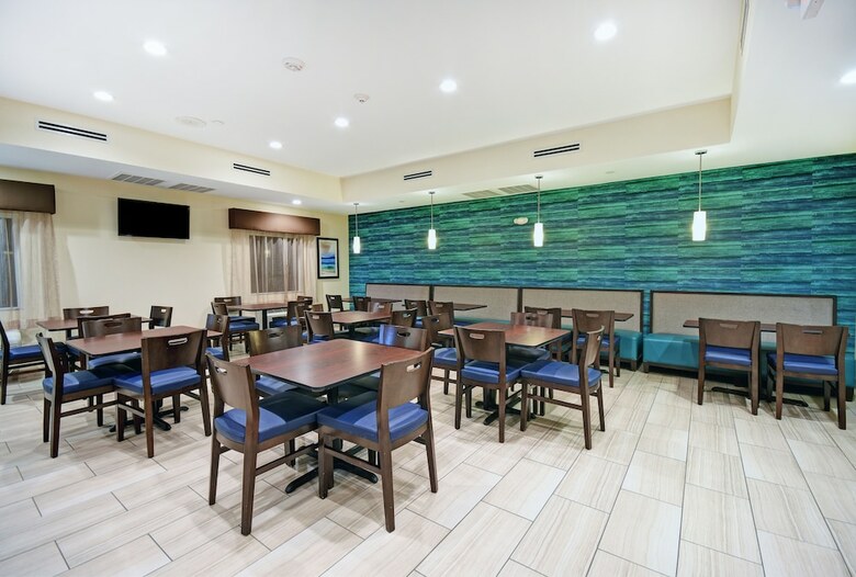 Galveston Inn & Suites Hotel