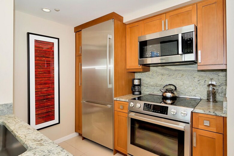 Private Residences At Hotel Arya By Sofla Vacations