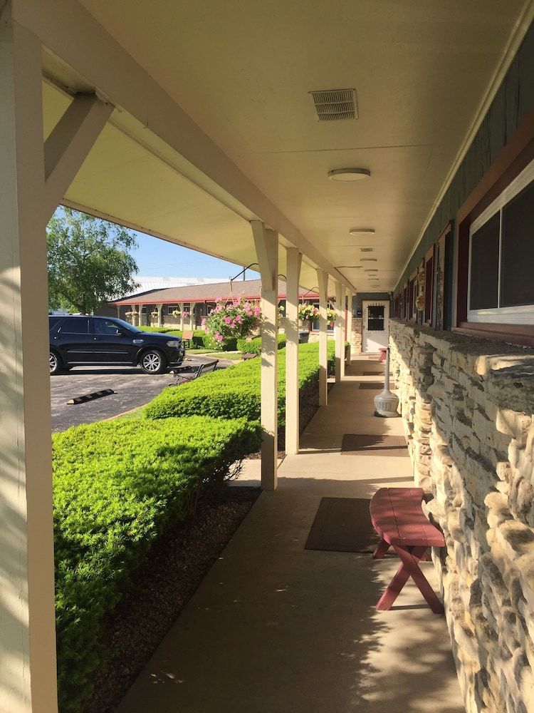 Wisconsin Aire Motel