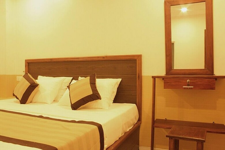 Samaya Fort Hotel