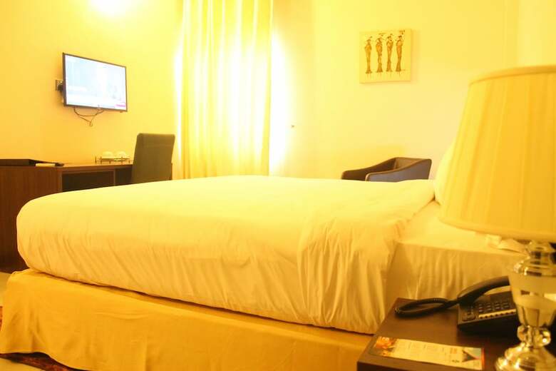 Alisa Hotel Labone