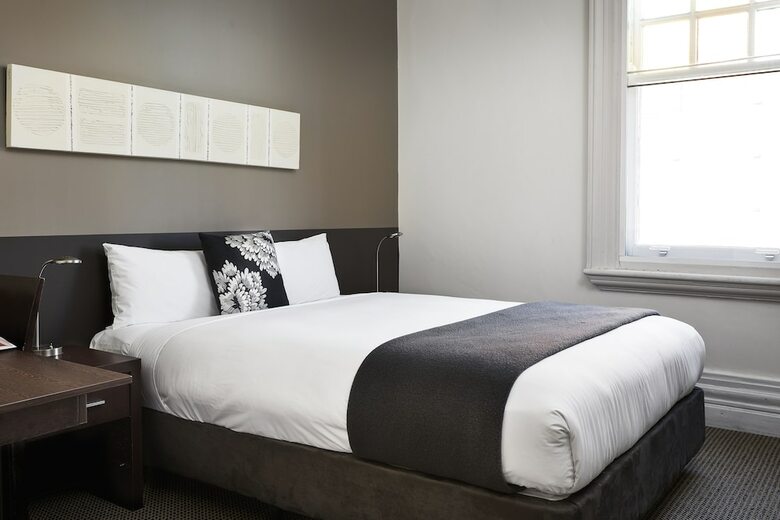 Vulcan Hotel Sydney