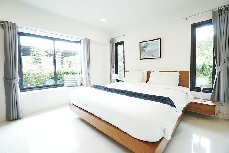 Sea Space Villa