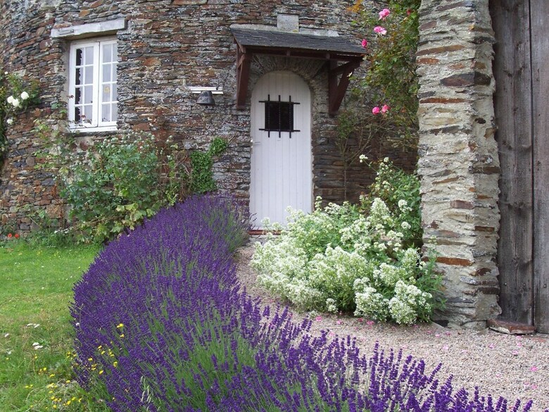 Hotel Le Manoir De H�rouville