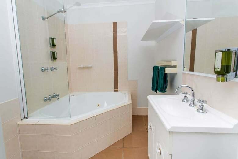 Solitary Islands Resort - Caravan Park