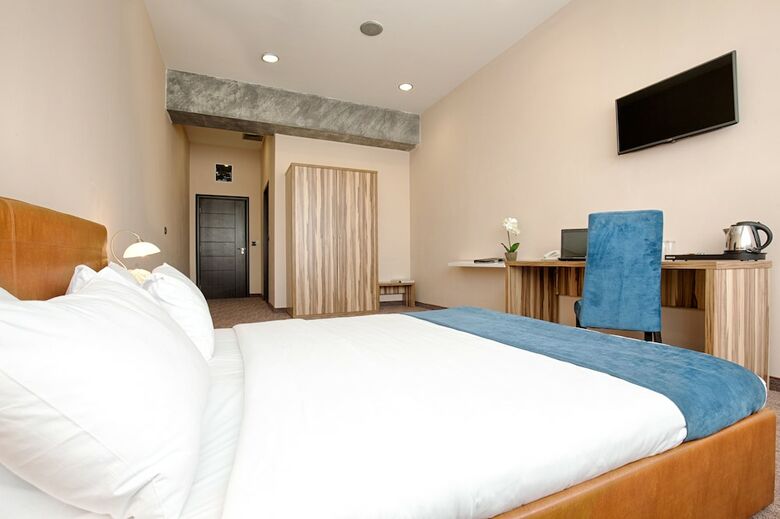 Admiral Hotel Arena