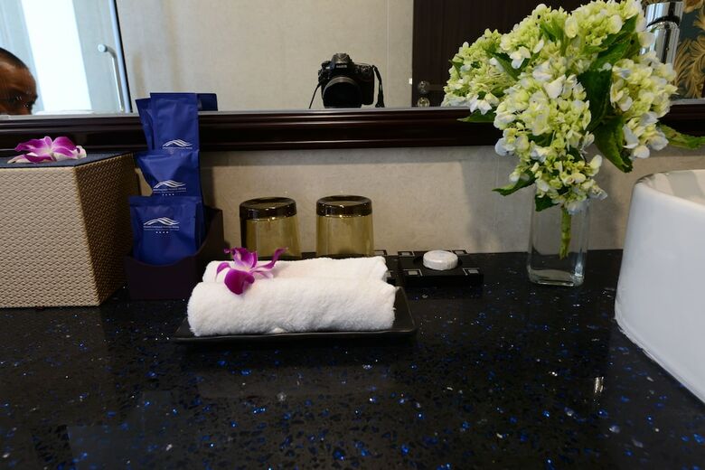 Hanoi Emerald Waters Hotel & Spa