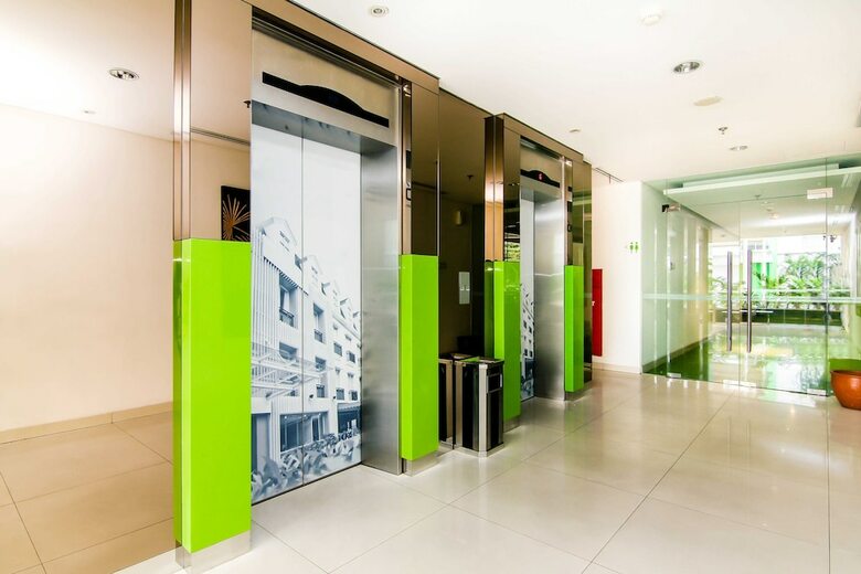 Hotel Zen Premium Pancoran Pomelotel
