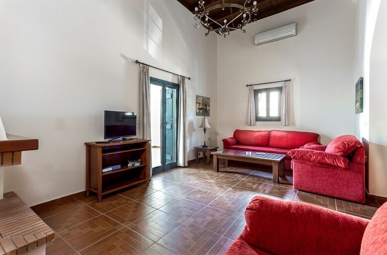 Douliana Villas