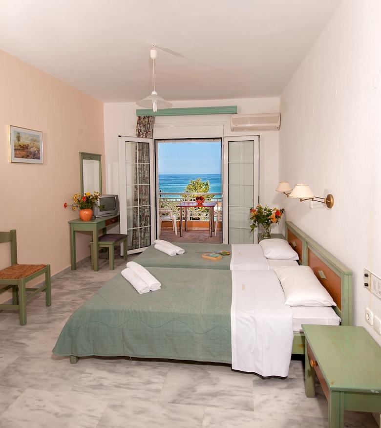 Aparthotel Sunrise Studios & Apartments