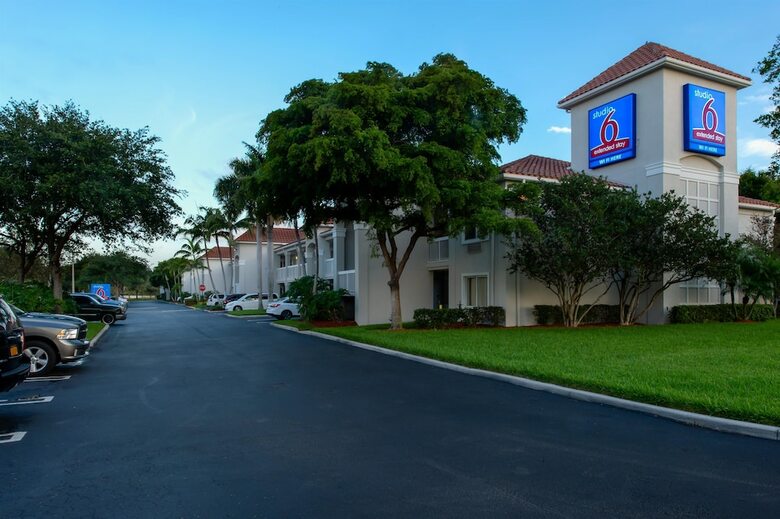 Motel Studio 6 West Palm Beach