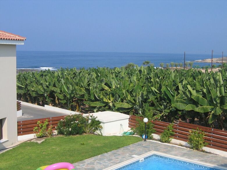Five Waves Holiday Villas