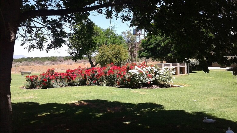 Hotel Travalia Guest Farm