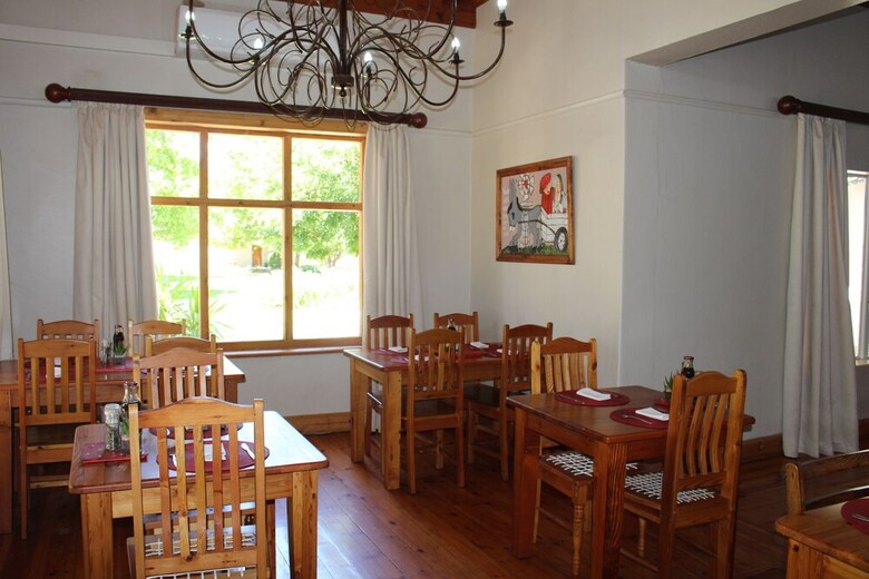 Hotel Travalia Guest Farm