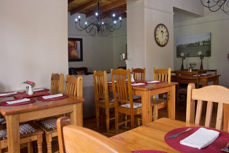 Hotel Travalia Guest Farm