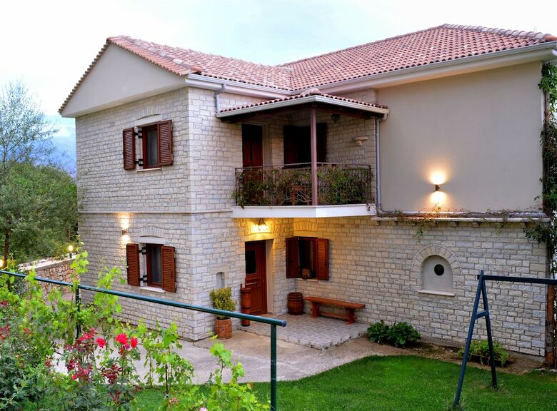 Lakmos Hotel