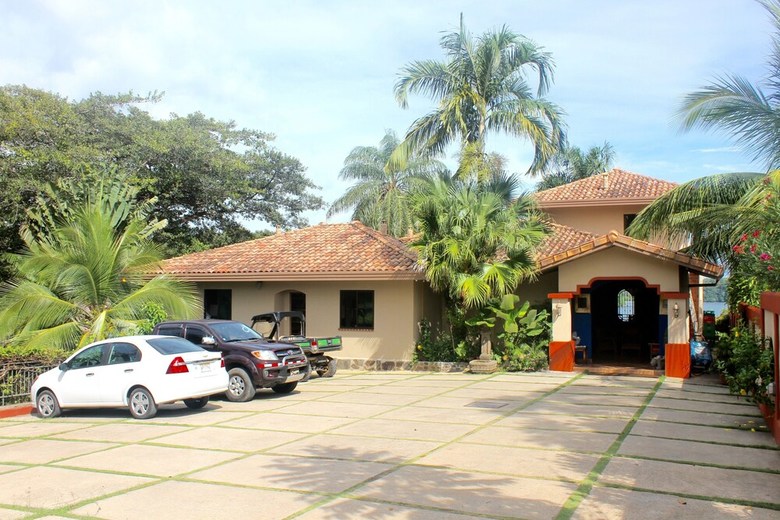 Hotel Seagull Cove Resort