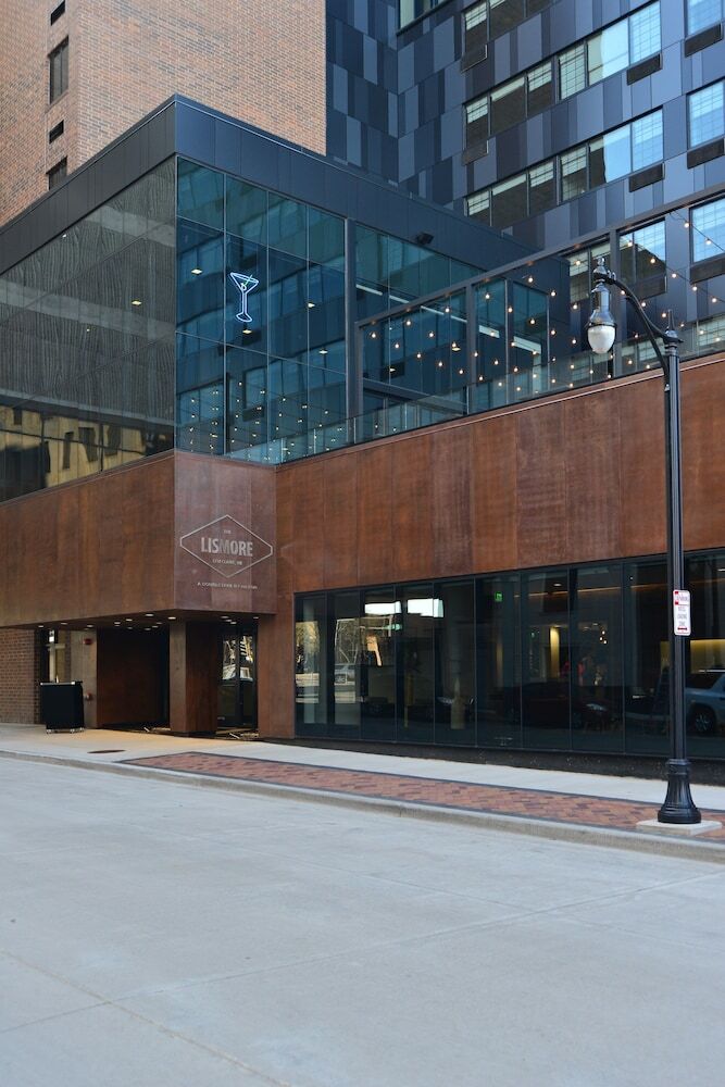 The Lismore Hotel Eau Claire - A Doubletree By Hilton Hotel