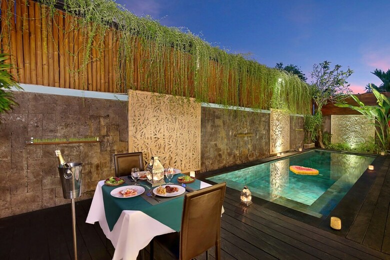 Lacasa Villa Legian