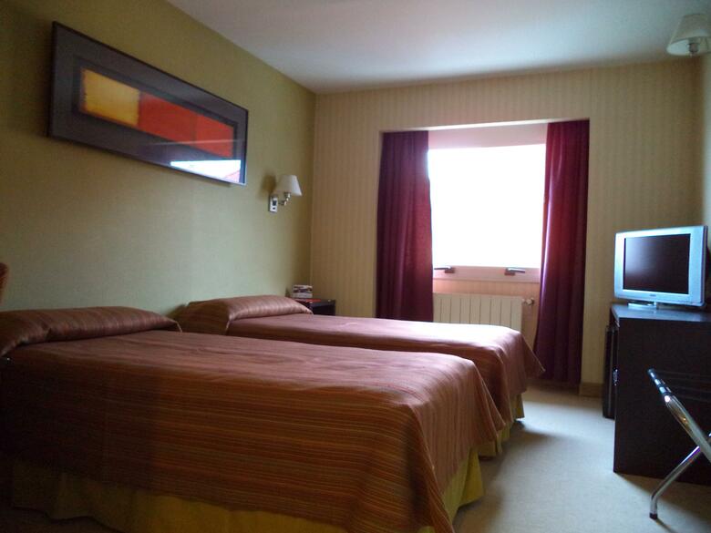 Hotel Mil 810