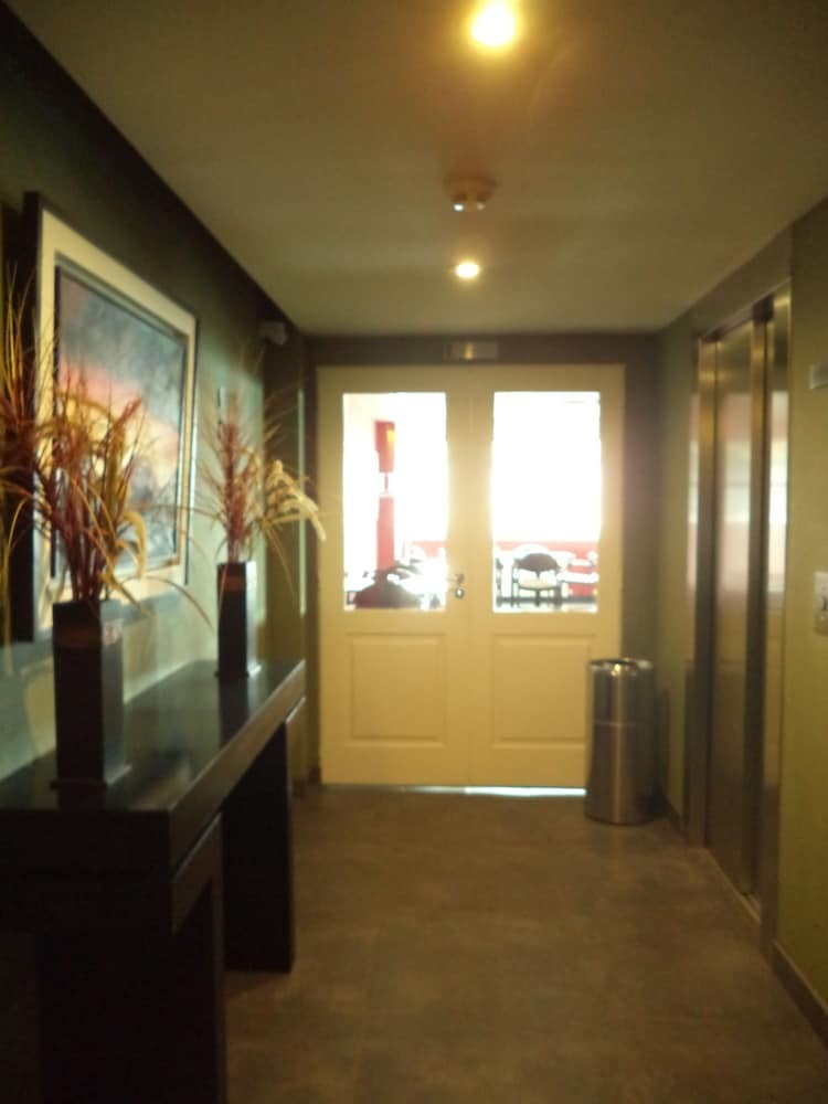 Hotel Mil 810
