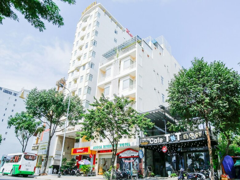 Oyo 374 Areca Riverside Hotel