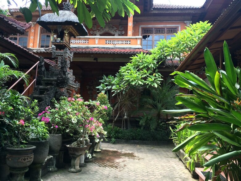 Hotel Suka Beach Inn