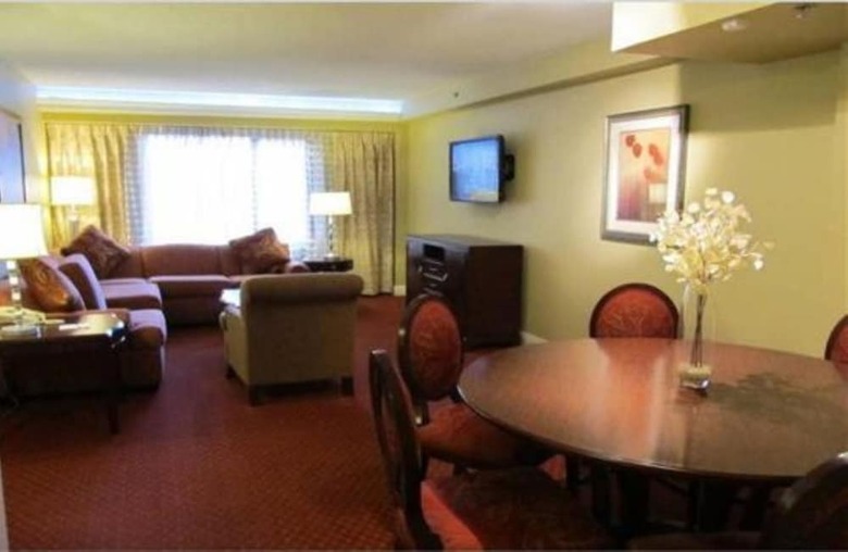 Getaways At Jockey Club