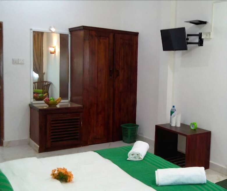 Green Tulip Hotel Kandy