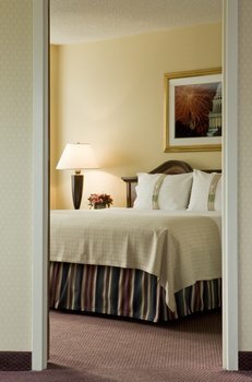Hotel Holiday Inn D C Capitol At The Smithsonian
