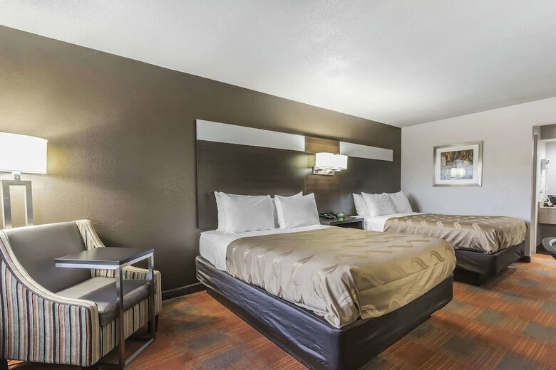Hotel Quality Inn & Suites Stuttgart North