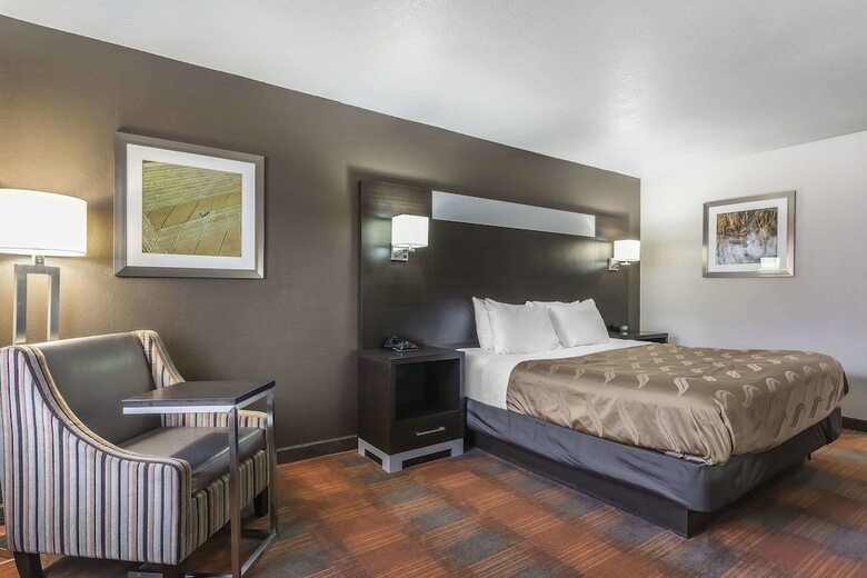 Hotel Quality Inn & Suites Stuttgart North